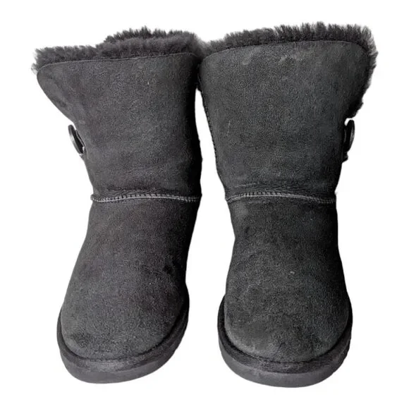 UGG Bailey Button 'Black' Winter Boot Size 9